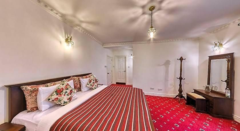 Hotel Ftratford - Nuwara Eliya