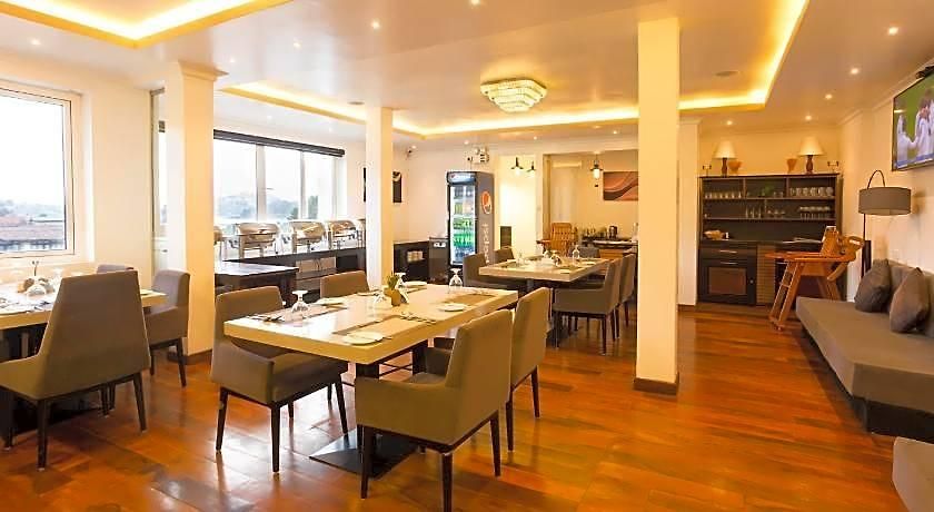 Grand Turf Hotel