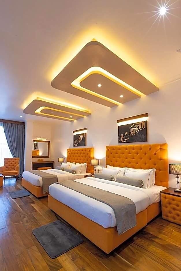 Grand Turf Hotel