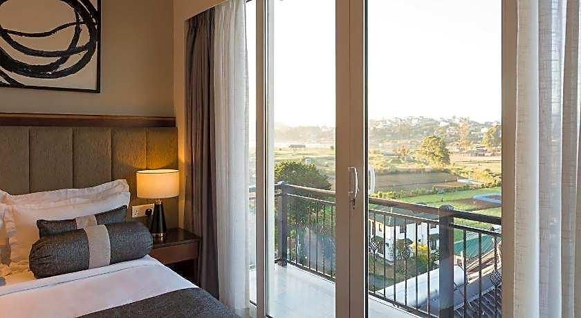 Grand Turf Hotel