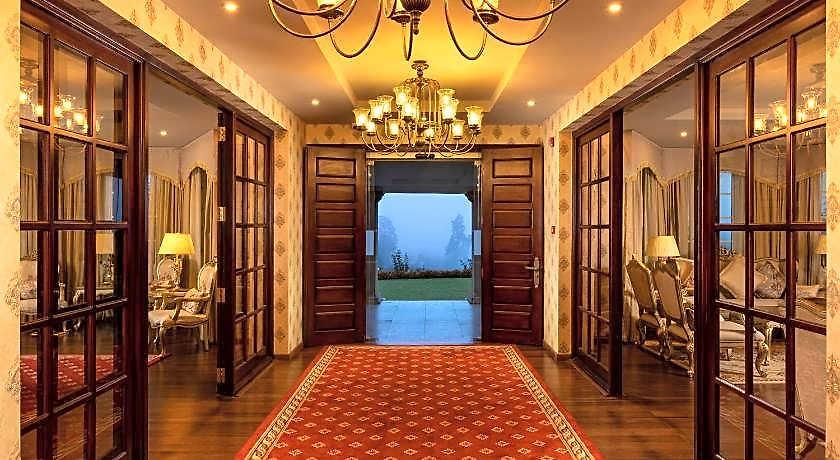 Hotel The Westbury Palace