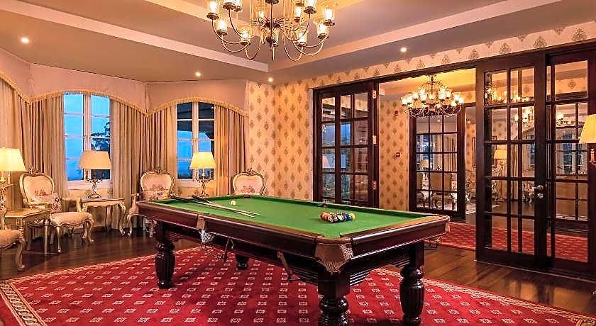 The Westbury Palace Hotel 5*