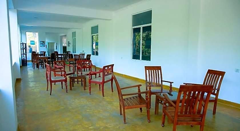 Glenloch Tea Factory Hotel