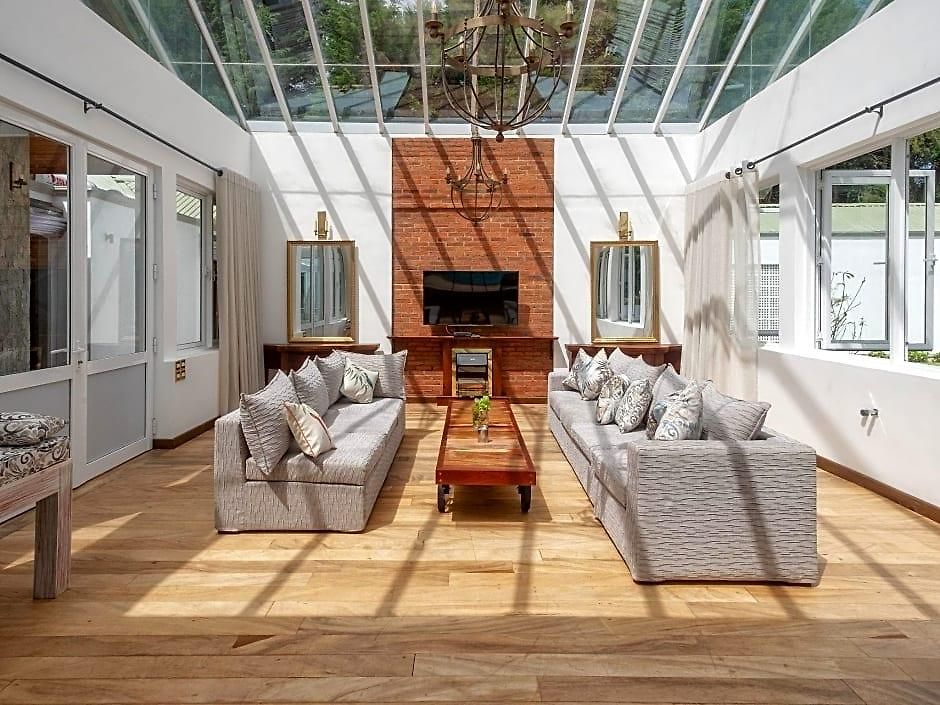 Firsmead Hotel 3*