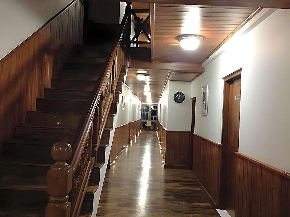 Hotel Daffodils Nuwara Eliya