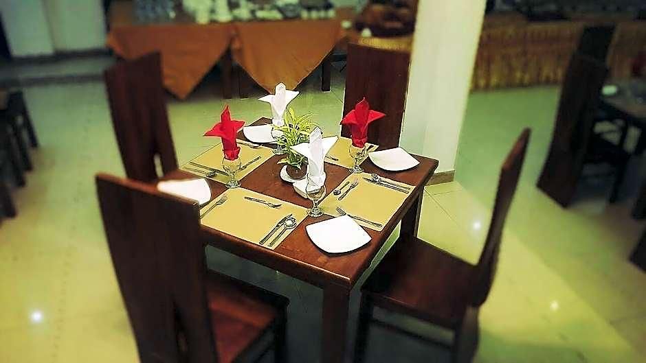 Hotel The Queensburry 4*