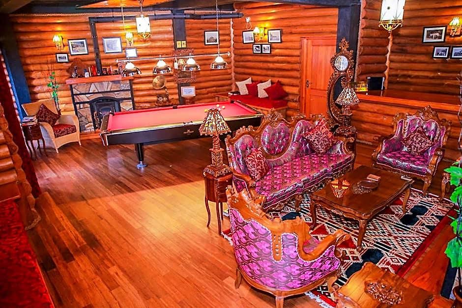Hotel Queenswood Nuwara Eliya