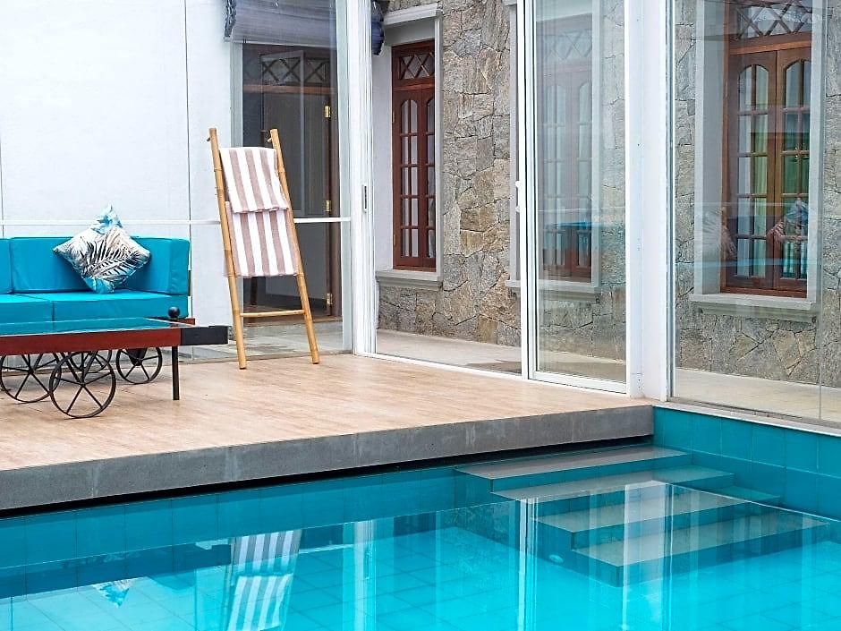 Firsmead Hotel