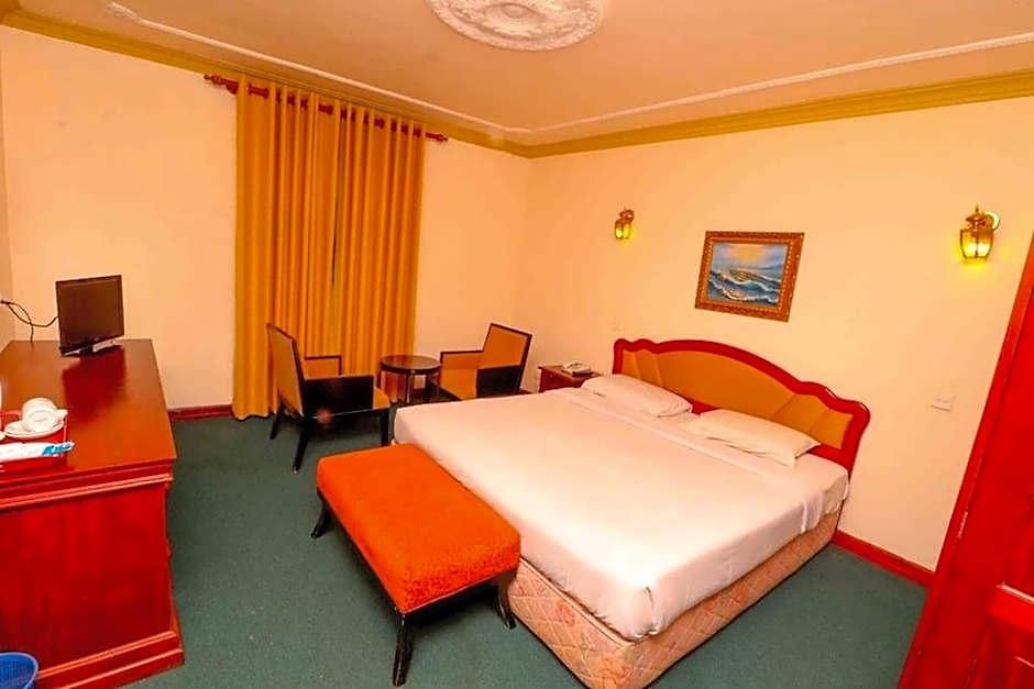 Alpine Hotel 3*