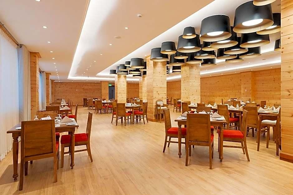Hotel Araliya Red -
