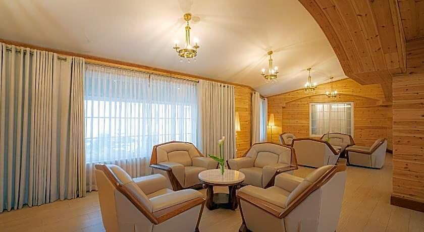 Hotel Araliya Red -