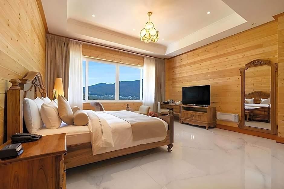 Araliya Red - Hotel