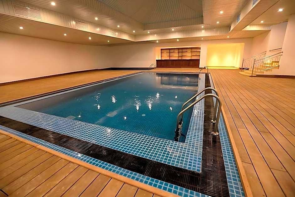 Hotel Araliya Red - 4*