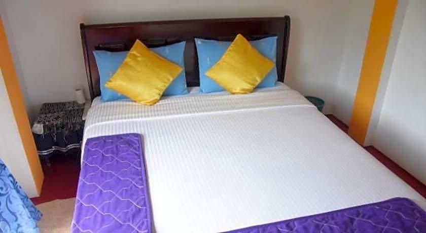 The Train View Bed & Breakfast Nuwara Eliya