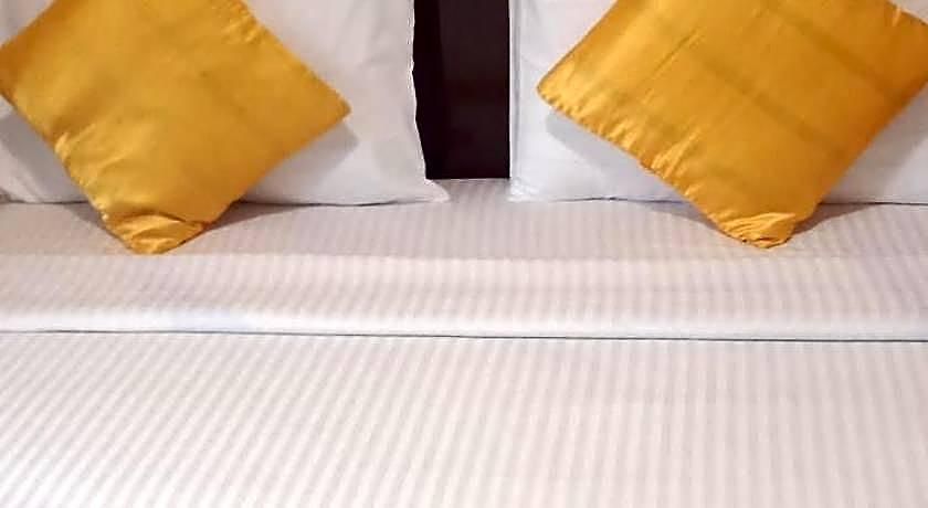 The Train View Bed & Breakfast 3*