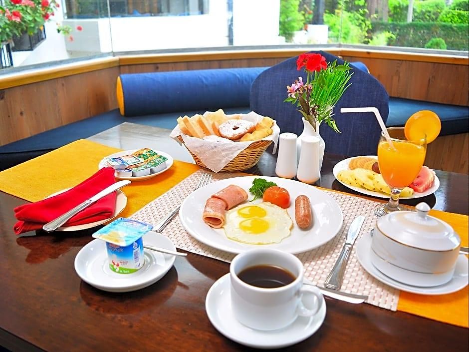 Unique Hotel 3*
