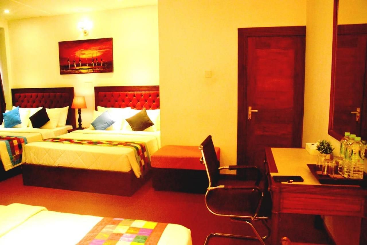 The Rosedale Grand