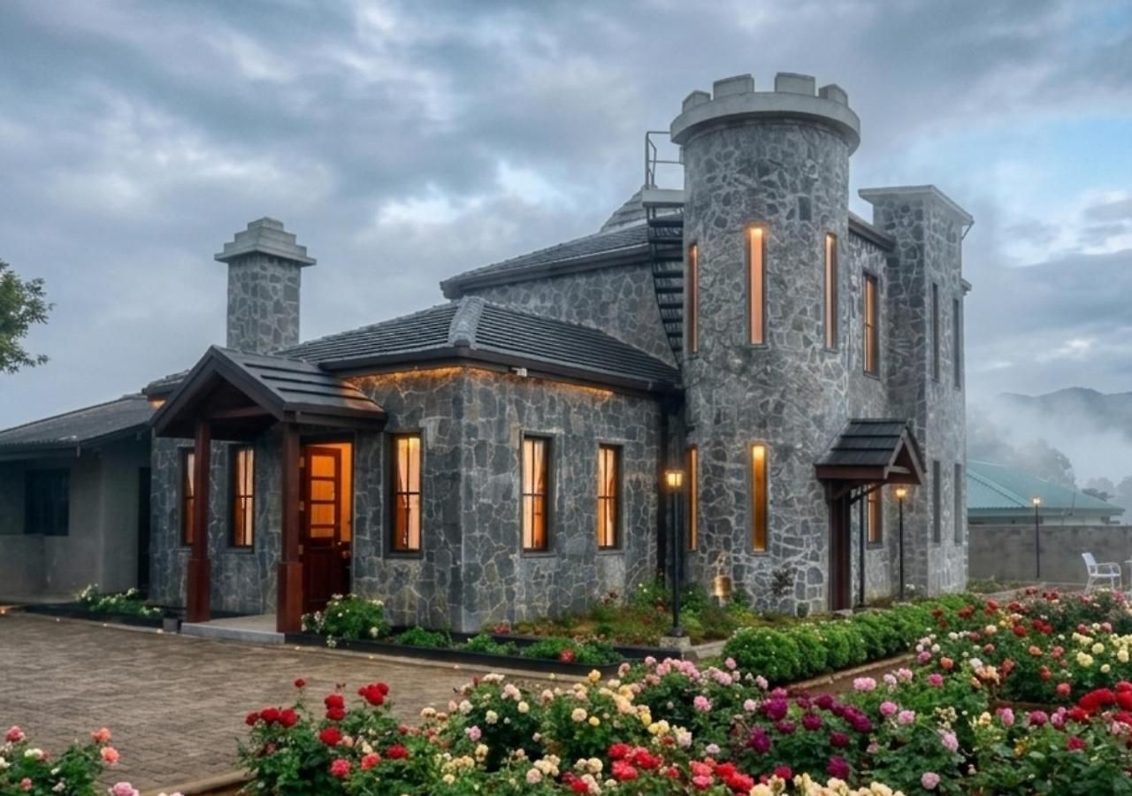 Mahaeliya Rock Castle - Luxury Hotel