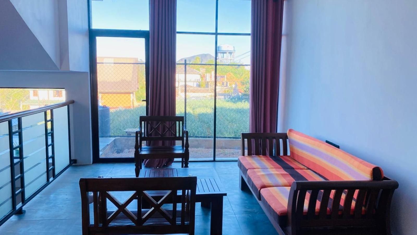 Hotel Falcon View
