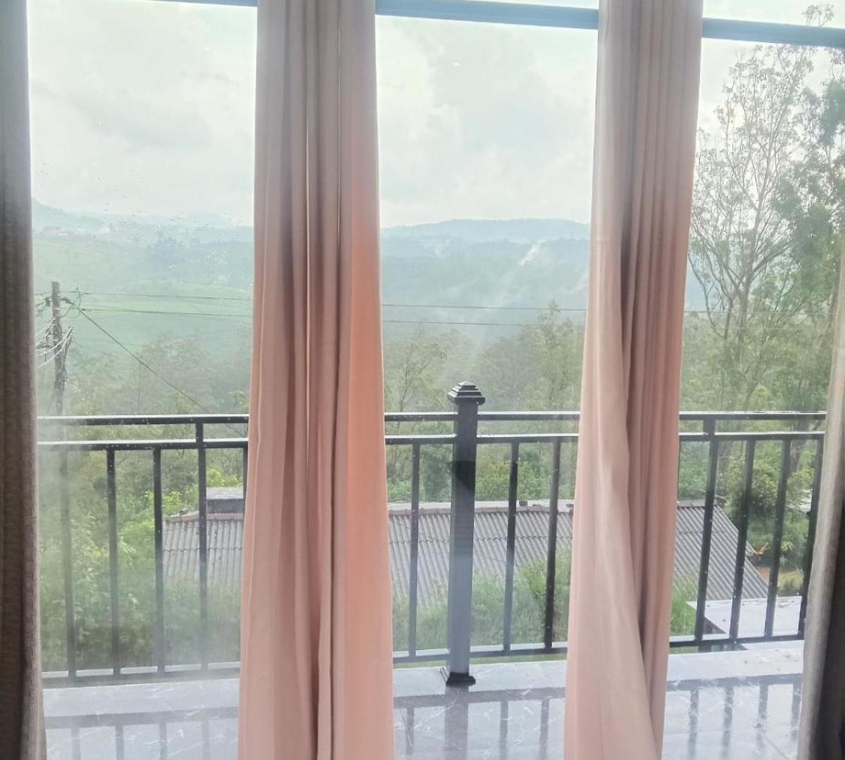 Hotel Falcon View 3*