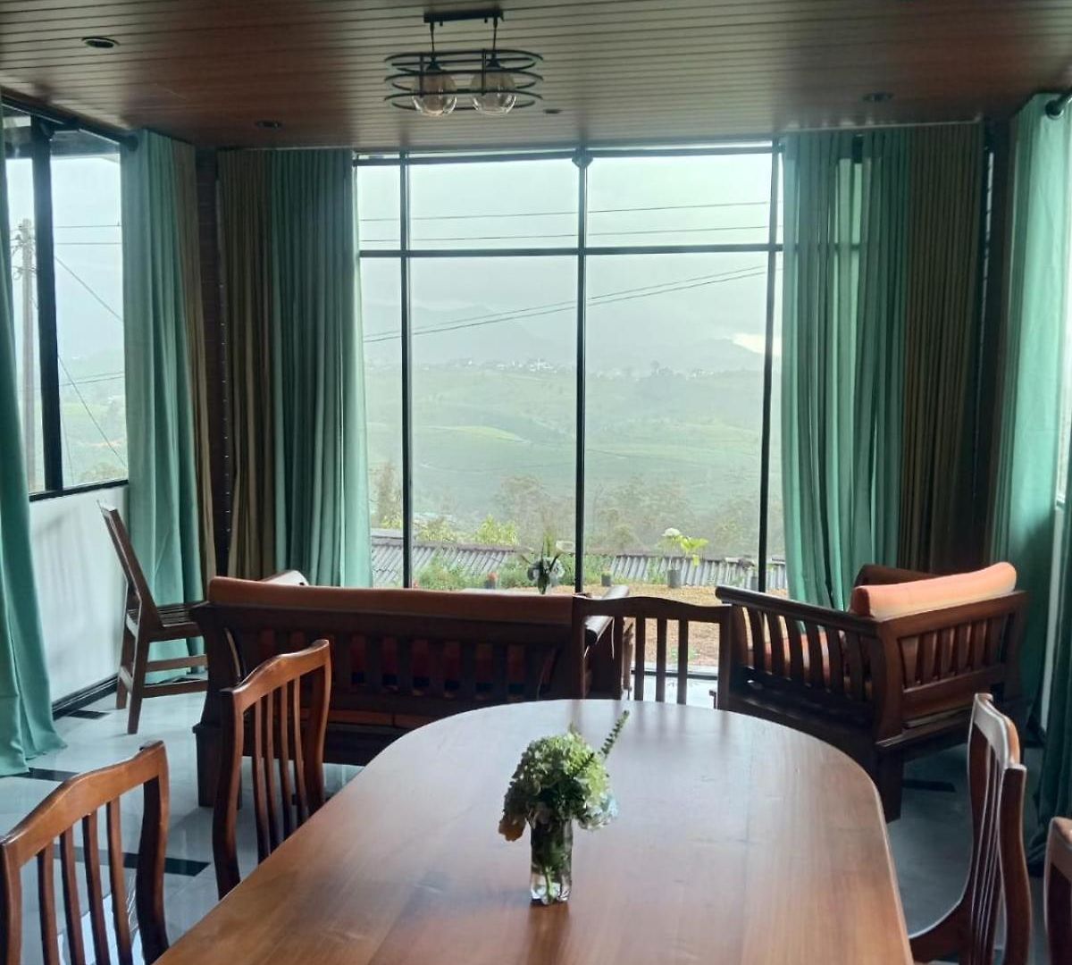 Falcon View Hotel