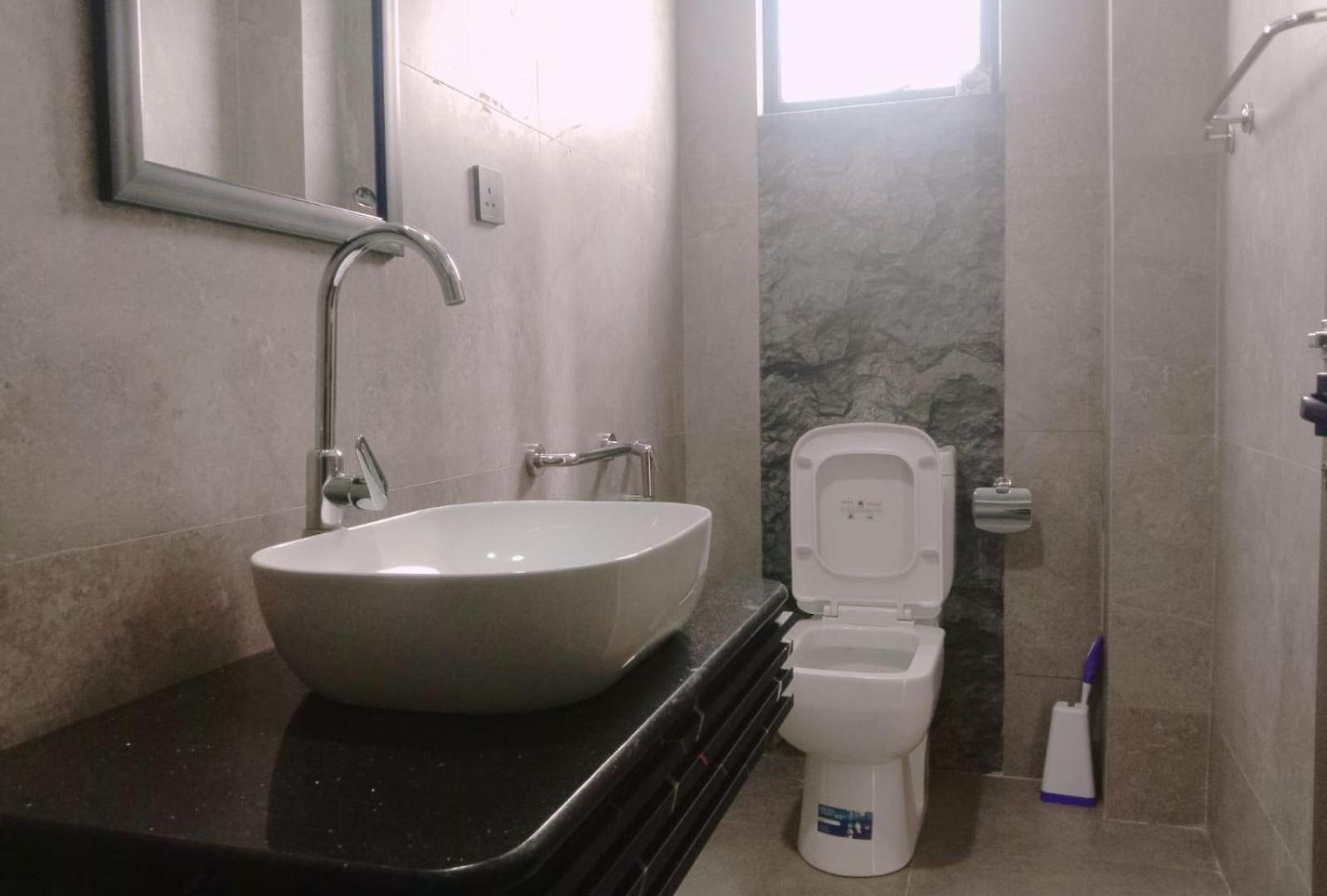 Falcon View Hotel 3*
