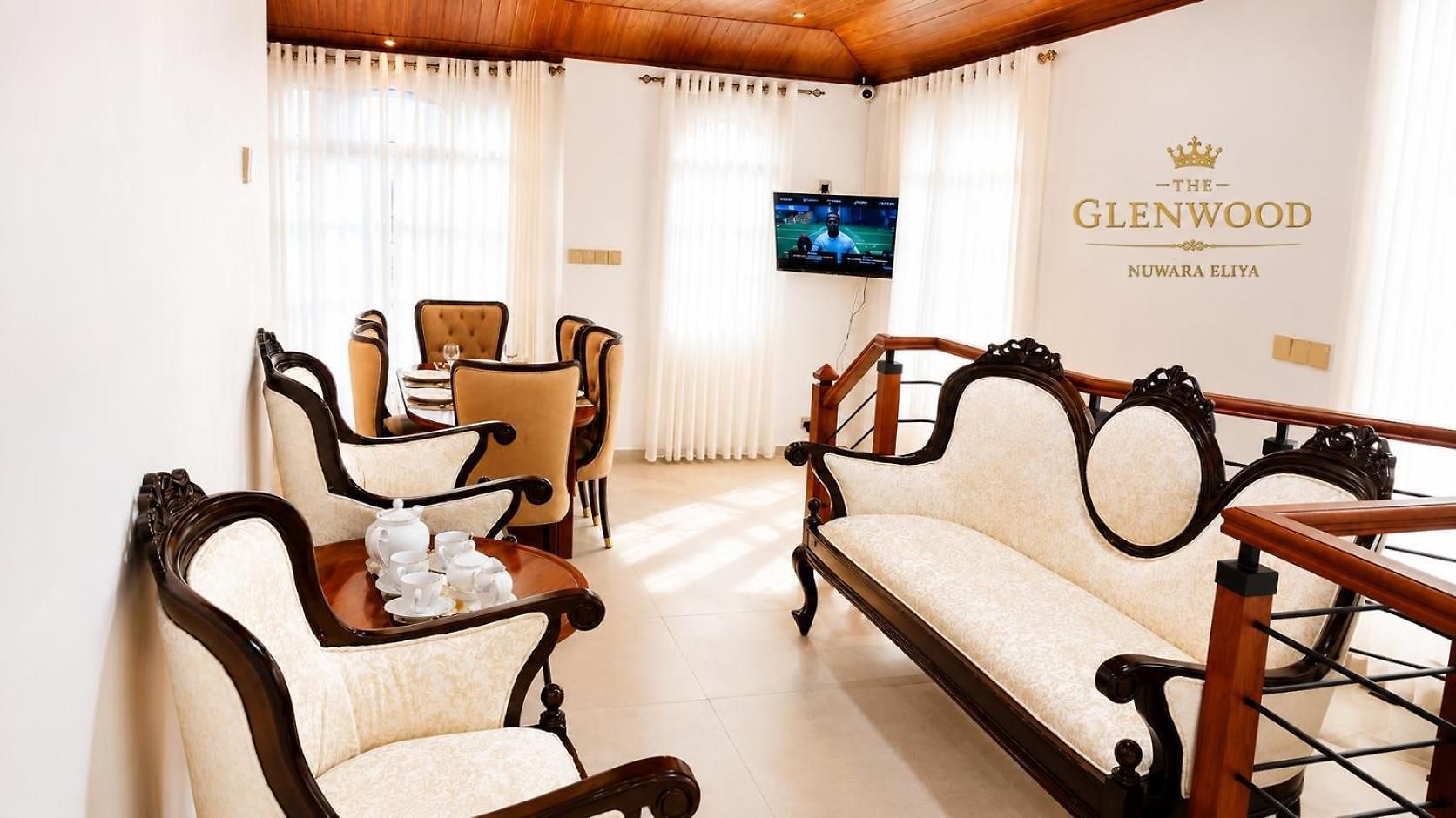 Glenwood, Hotel *