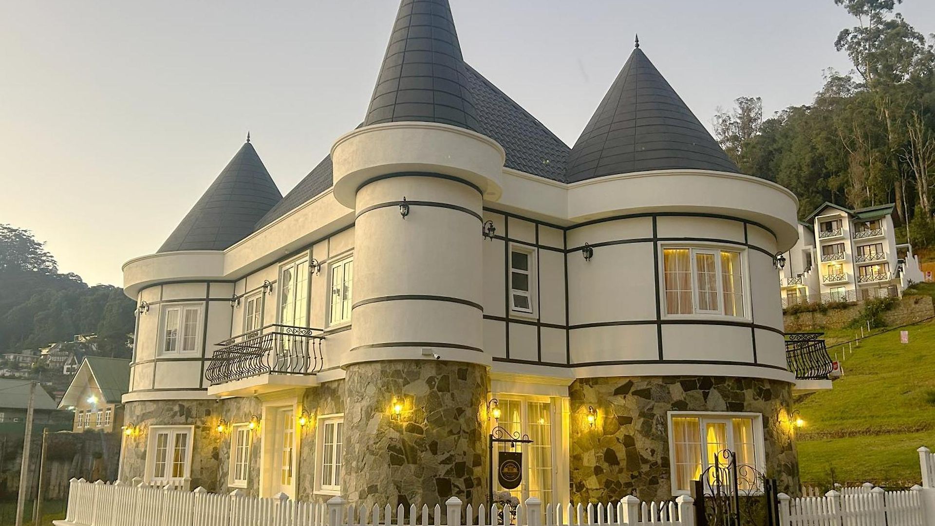 Bed & Breakfast The Mystique By Celestial Ceylon *