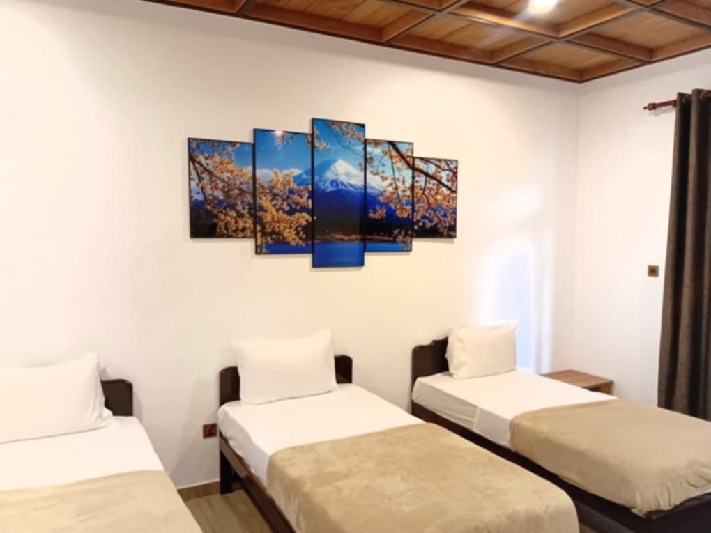 Hill Cliff Banglow Guest house