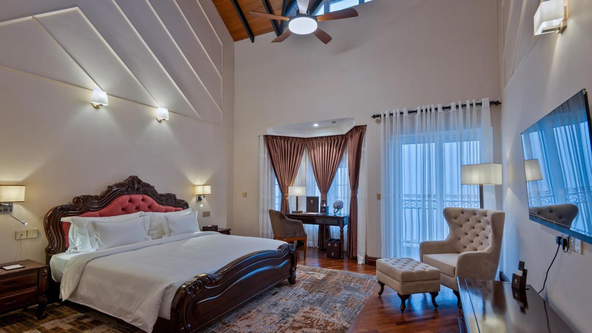Hotel Horton Heights 5*