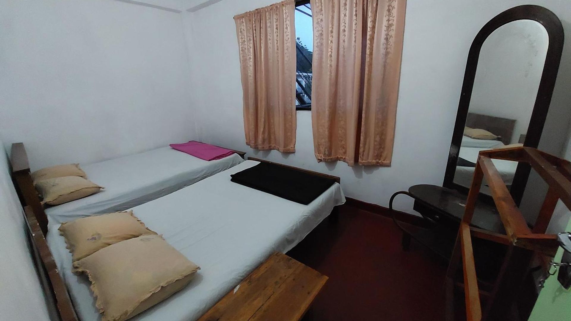 Sanara Hotel *