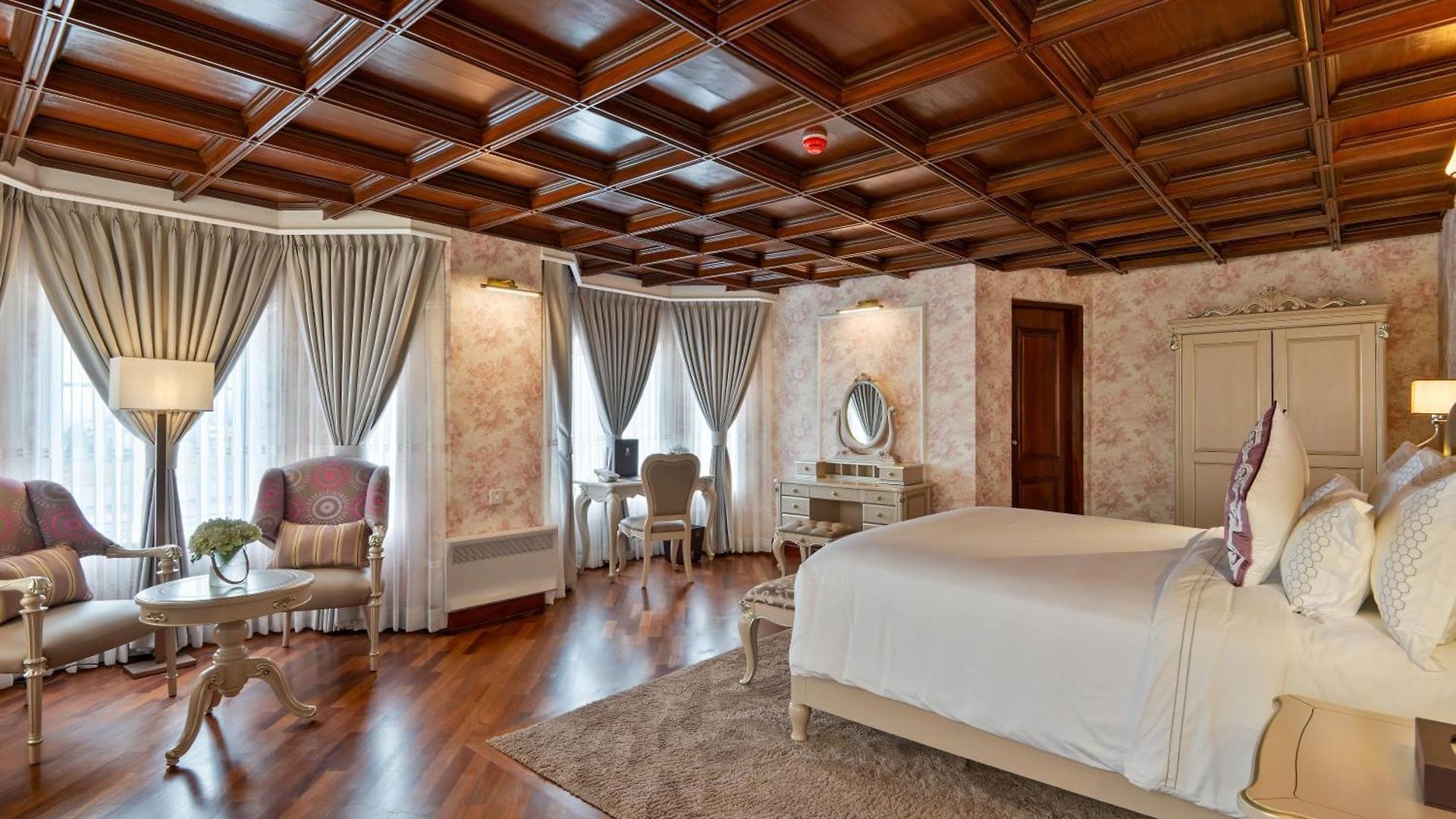 Horton Heights Hotel 5*