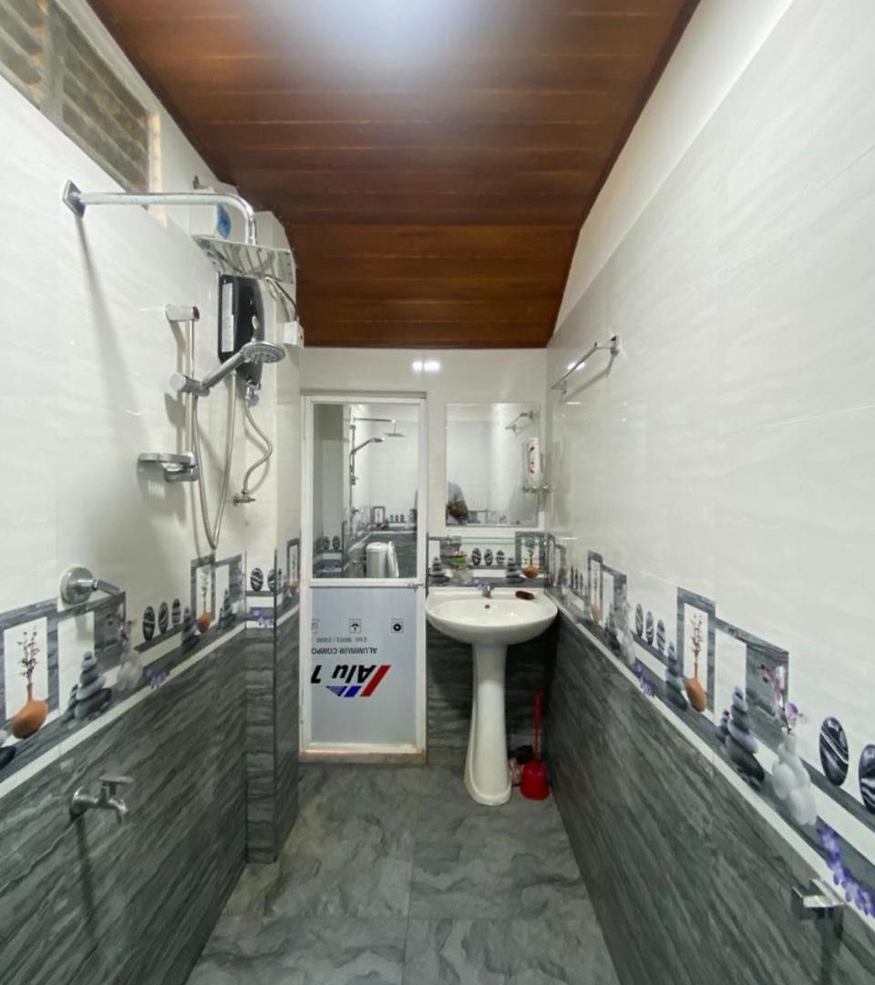 Crown Wood Guest house