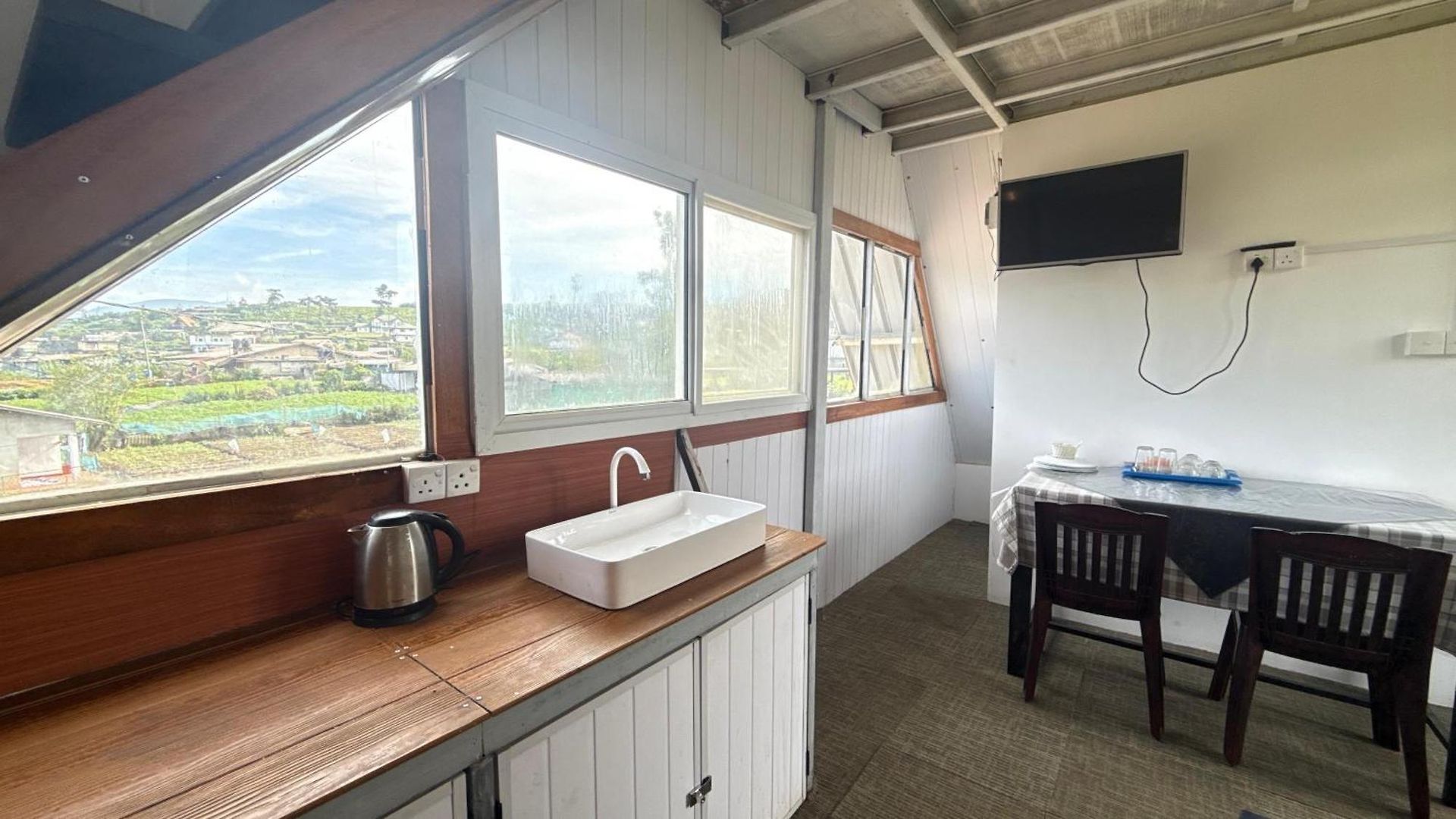 The Divine Mist Guest house *