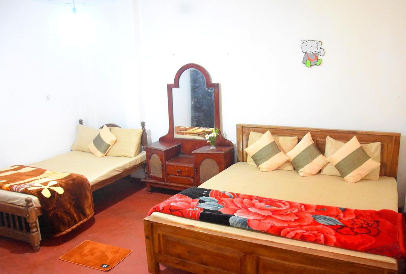 Kvs Garnd * Nuwara Eliya