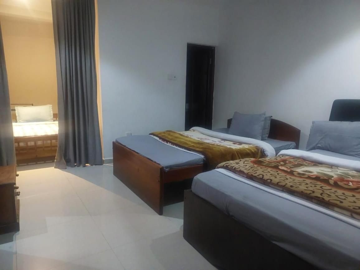 Guest house Breeze Mahagedara *
