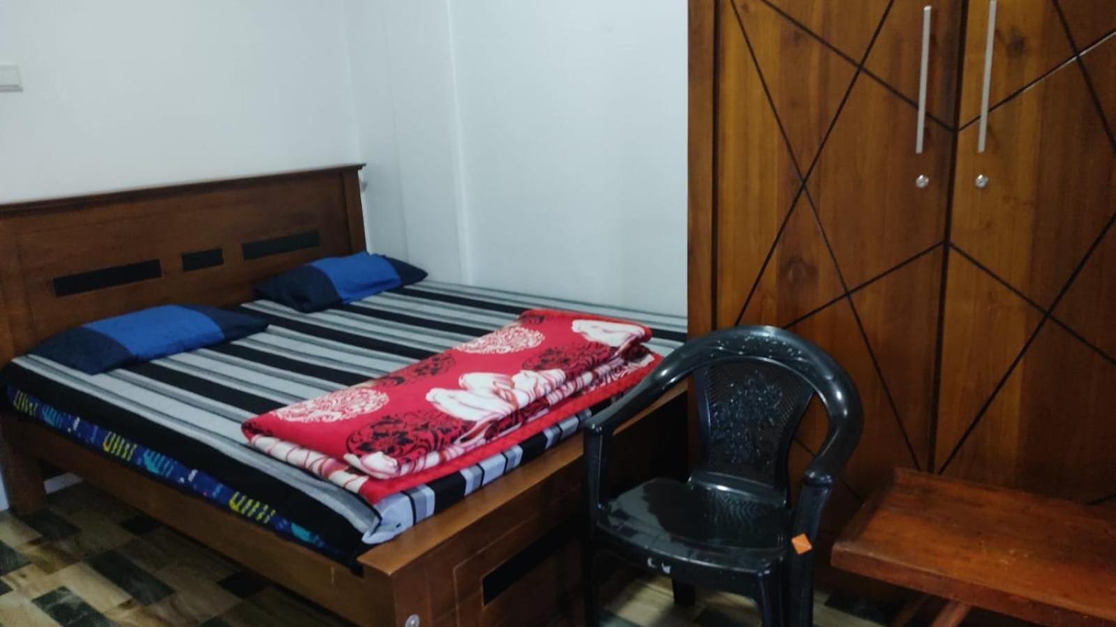 Ceylon Guest Guest house *