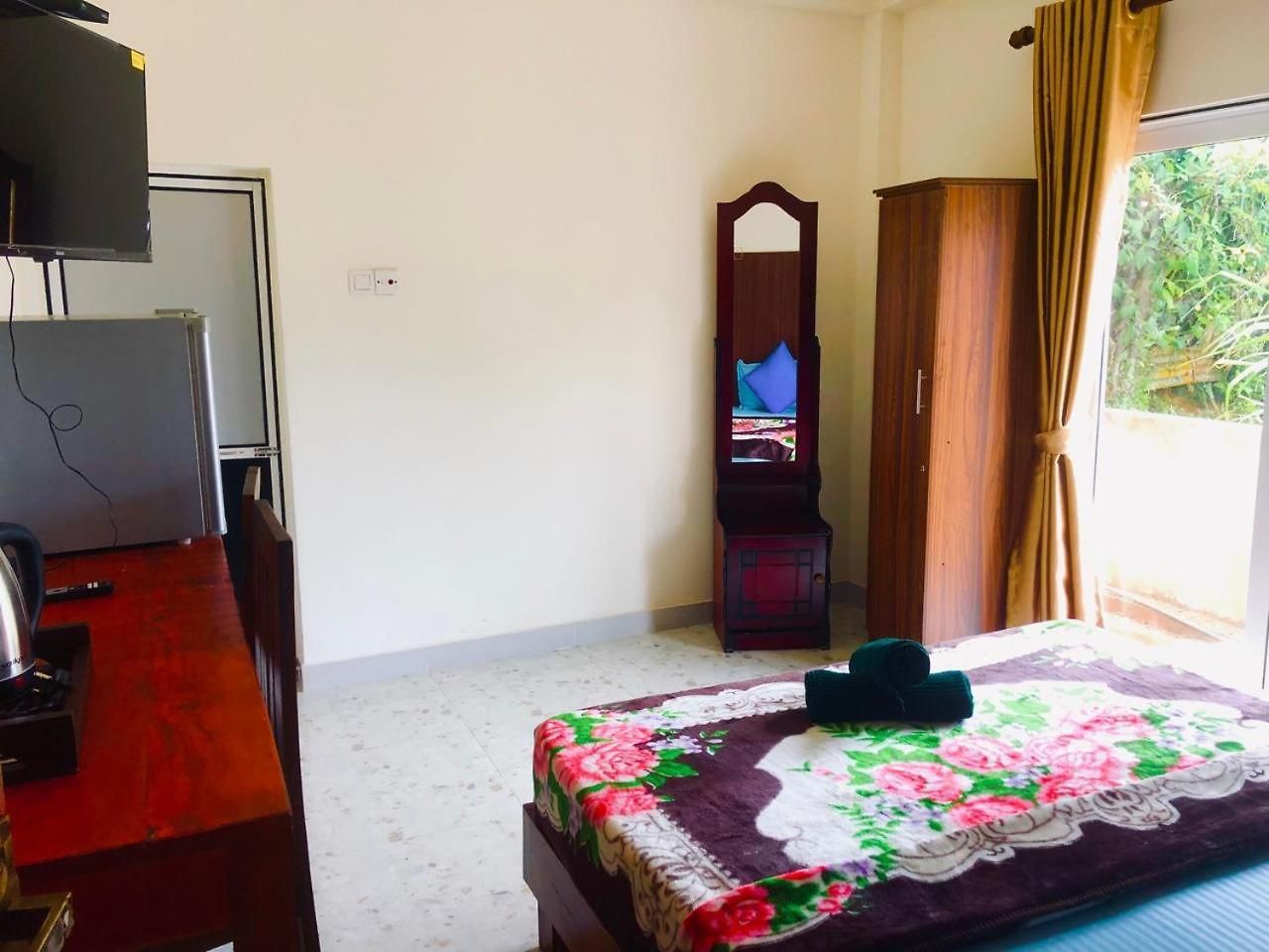 Scenic Hills Guest house *