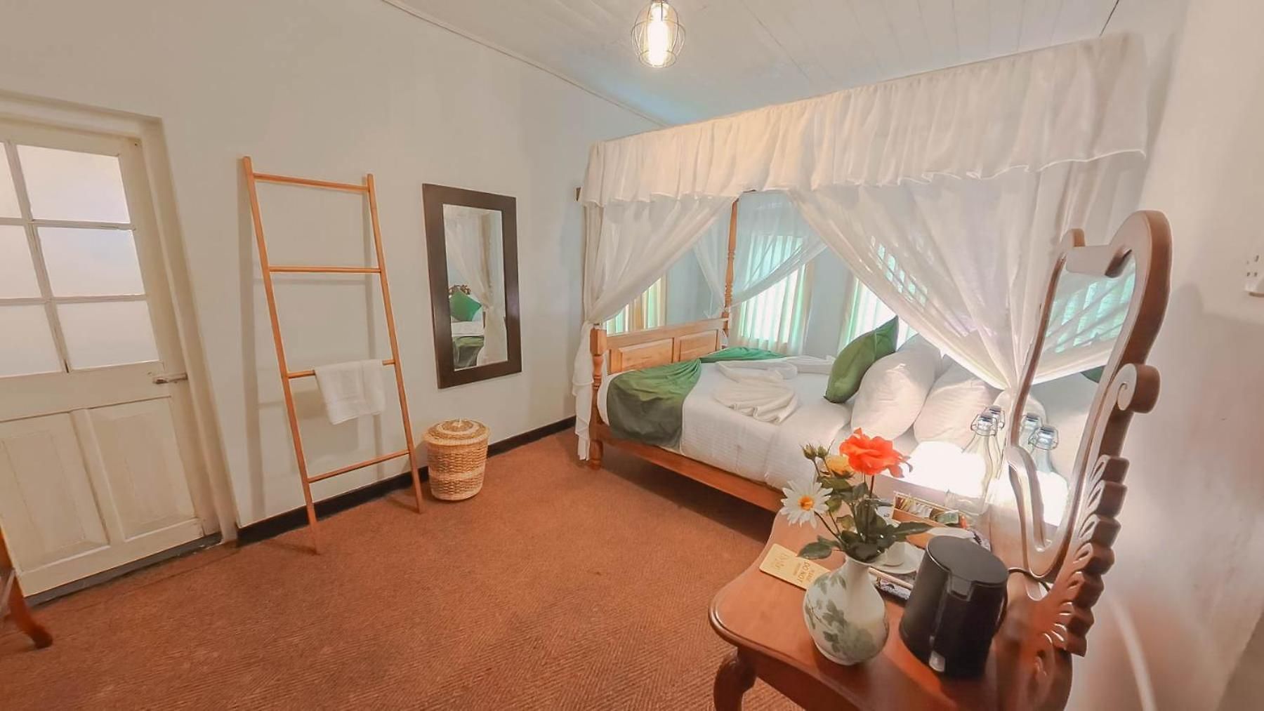 Elysian Hills Heritage In 4*
