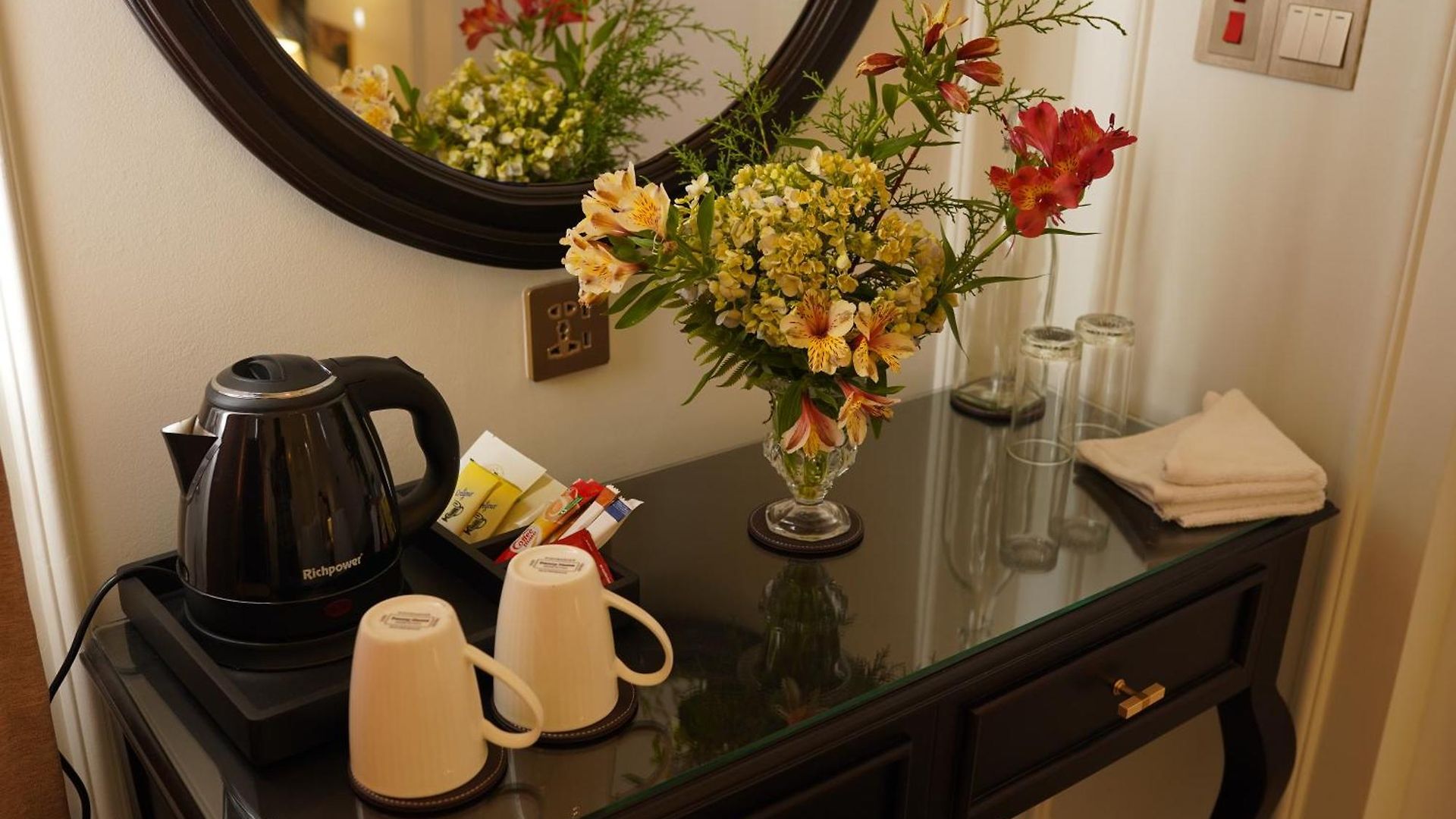 Bed & Breakfast The Mystique By Celestial Ceylon *