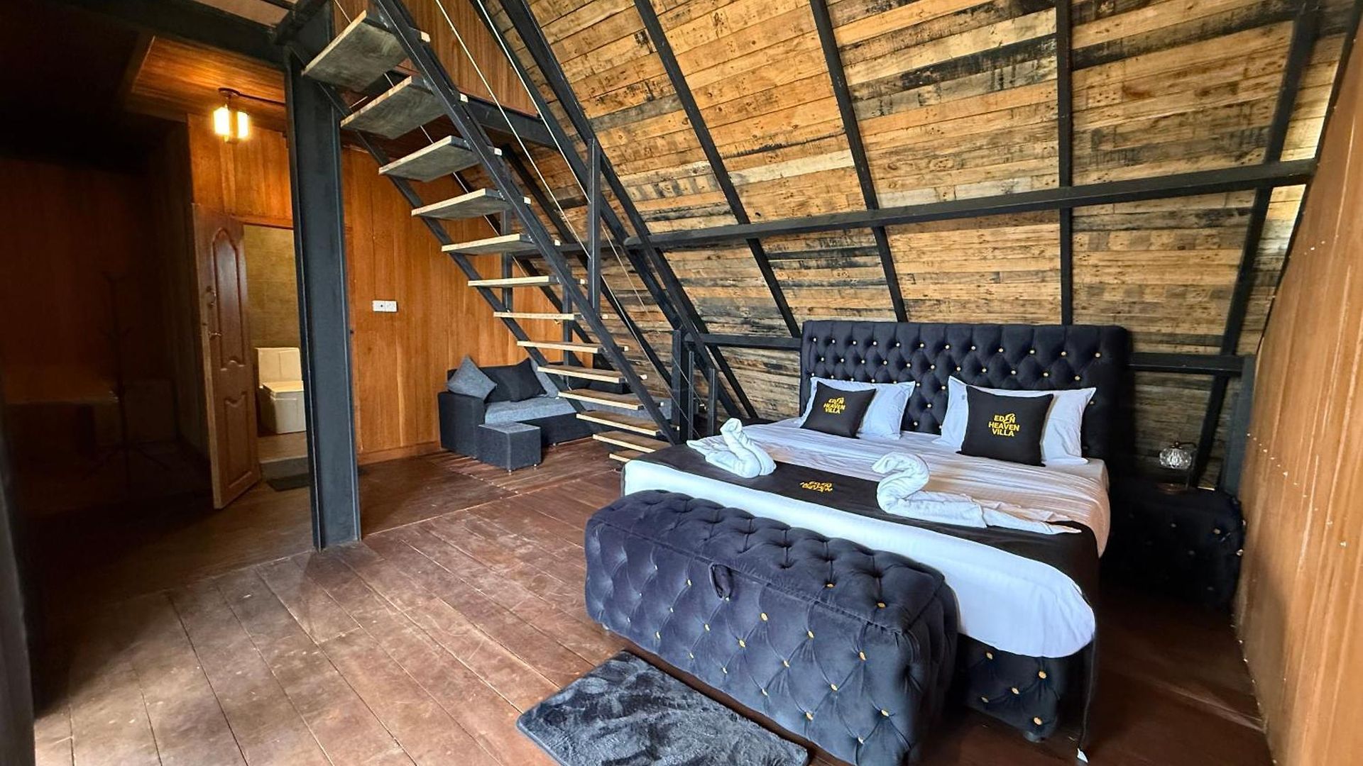 Bed & Breakfast Eden Heaven *