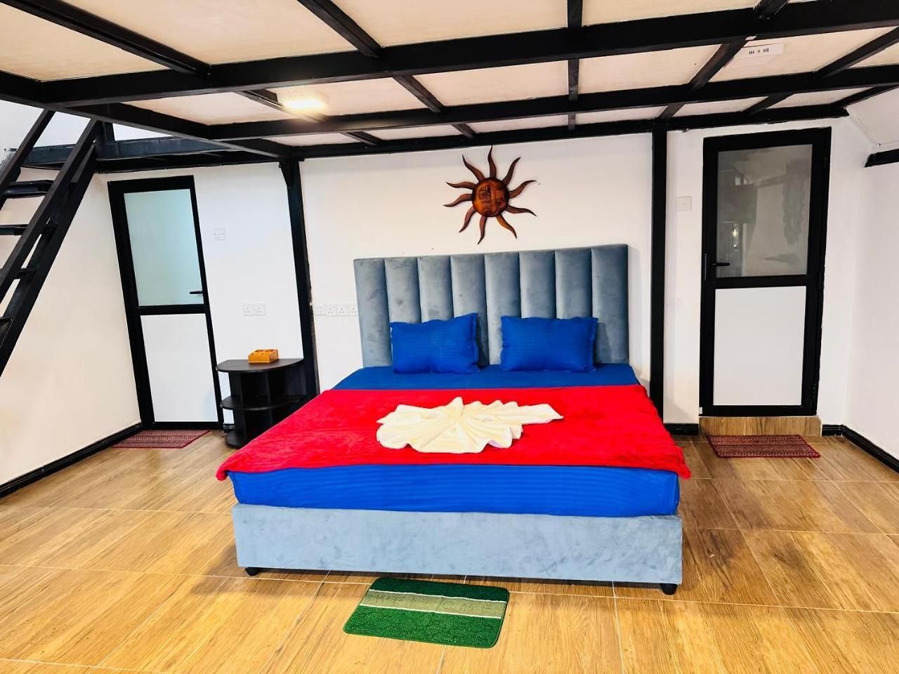 Devon Mountain View Guest house *
