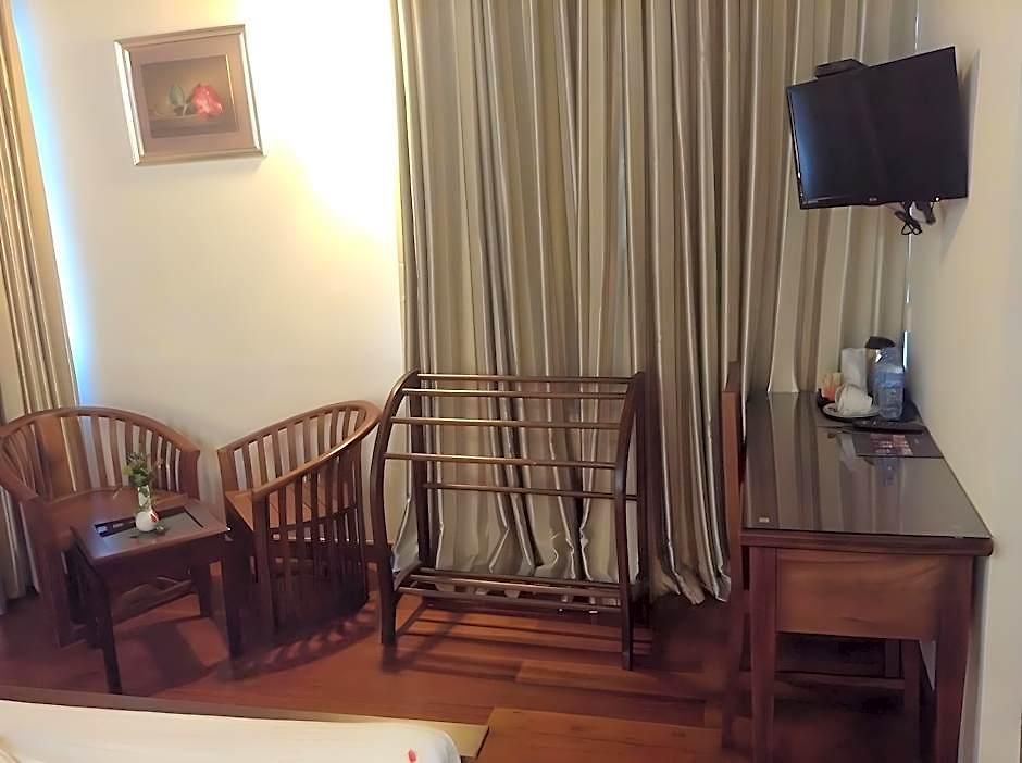 Daffodils Hotel 2*