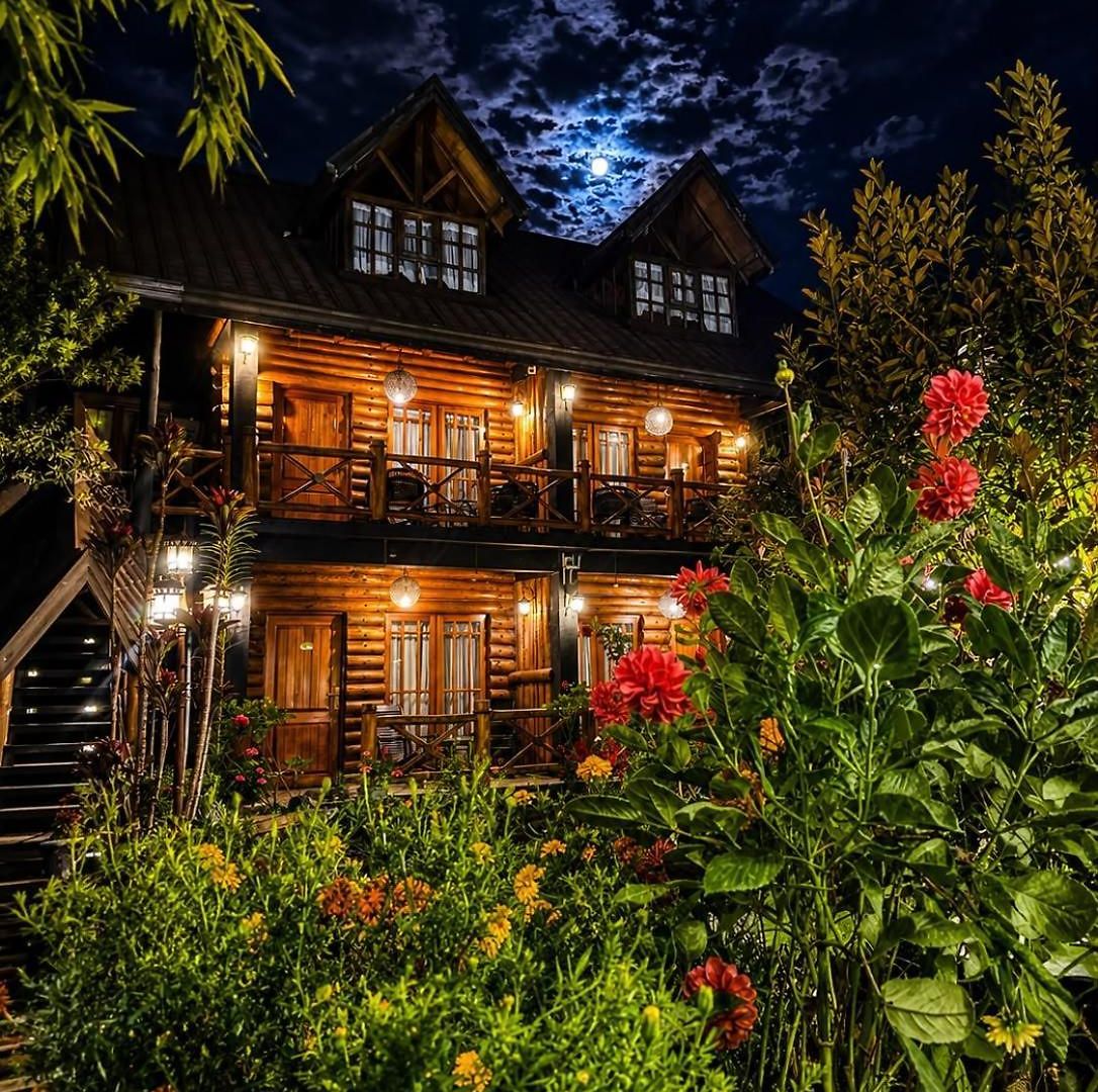 Queenswood Hotel