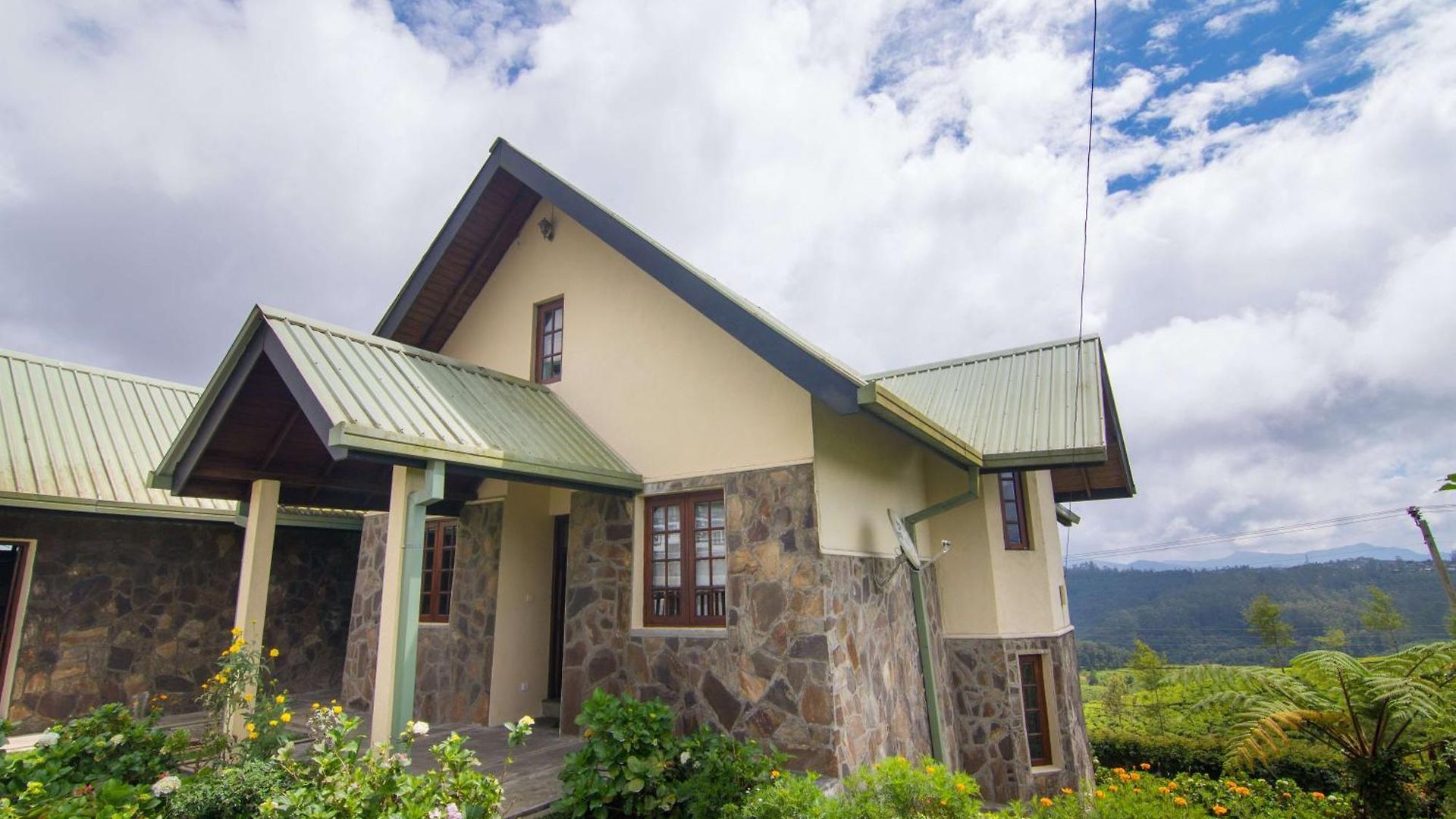 The Glenmor 3 Bedroom Scenic Retreat, Bed & Breakfast 4*