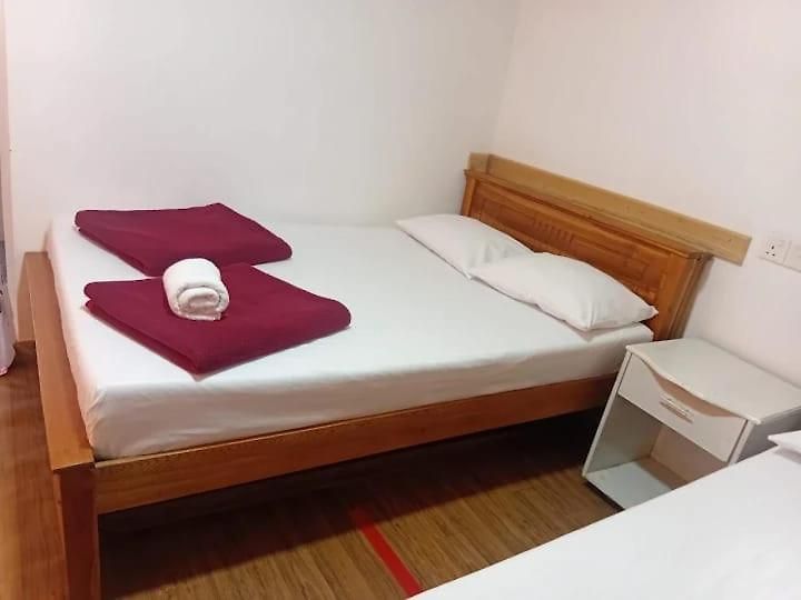 T Bed & Breakfast