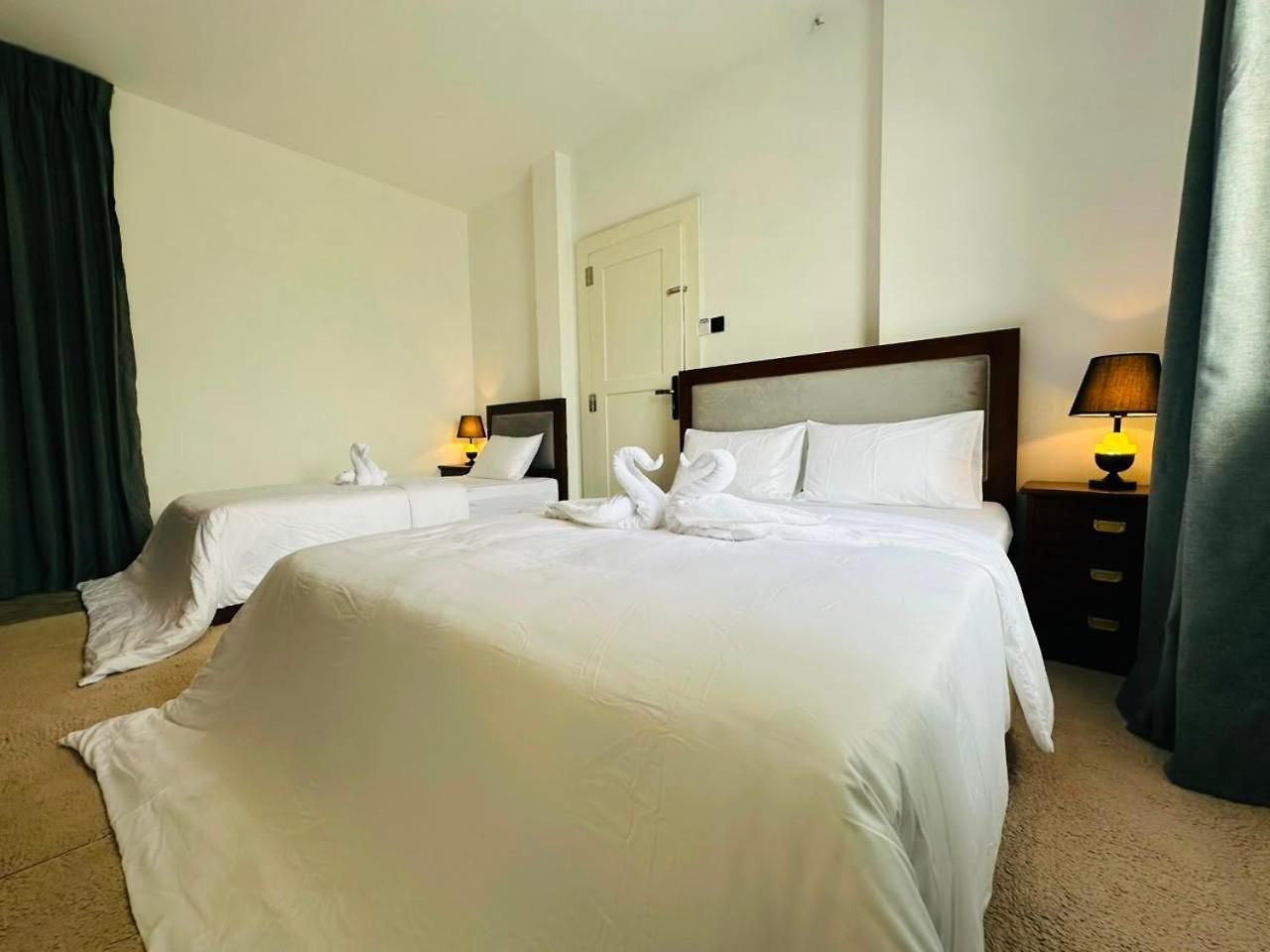 Hotel Liyons *