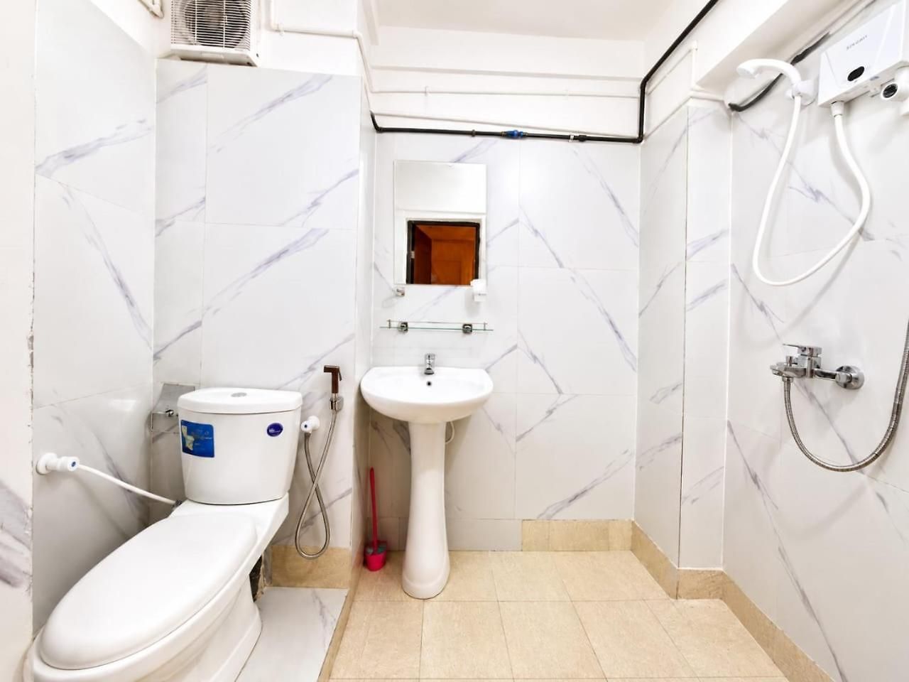 Rudhras Guest house