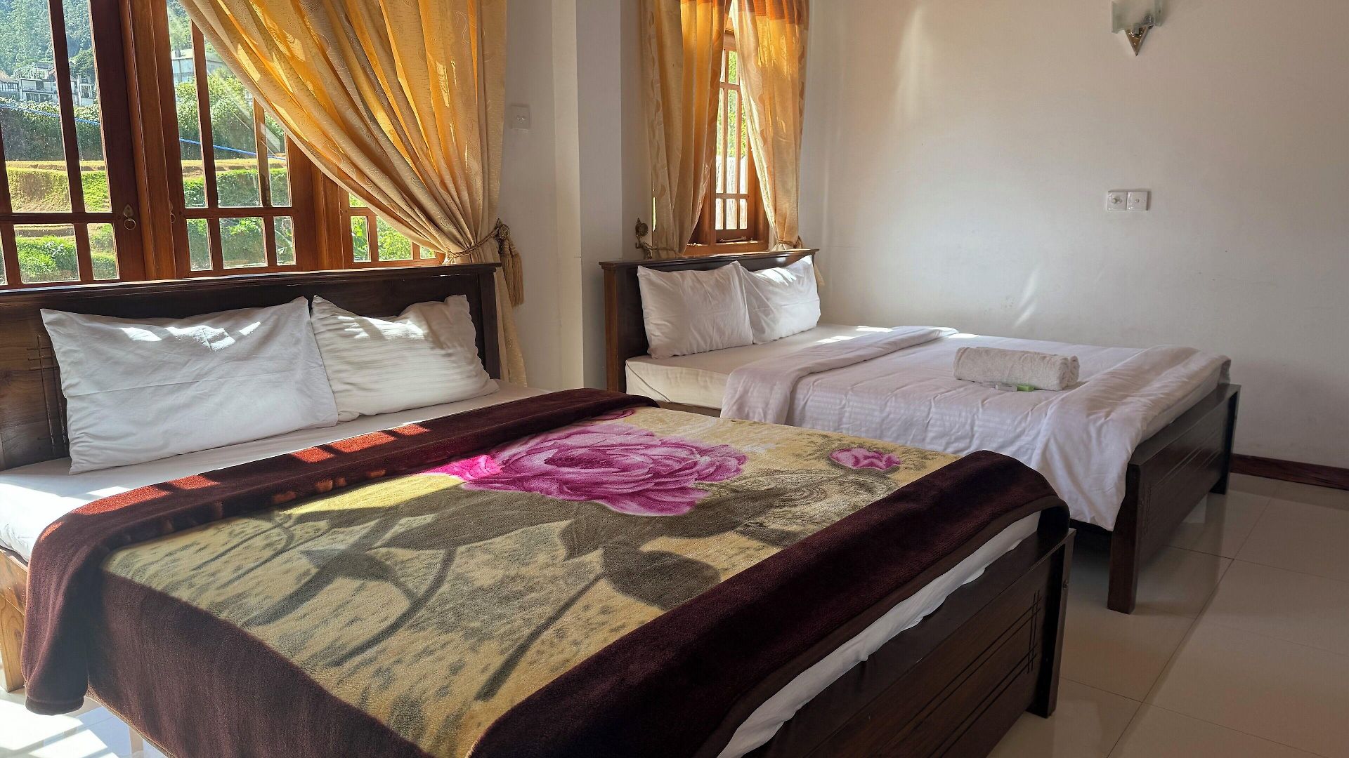 Oviya Guest Inn