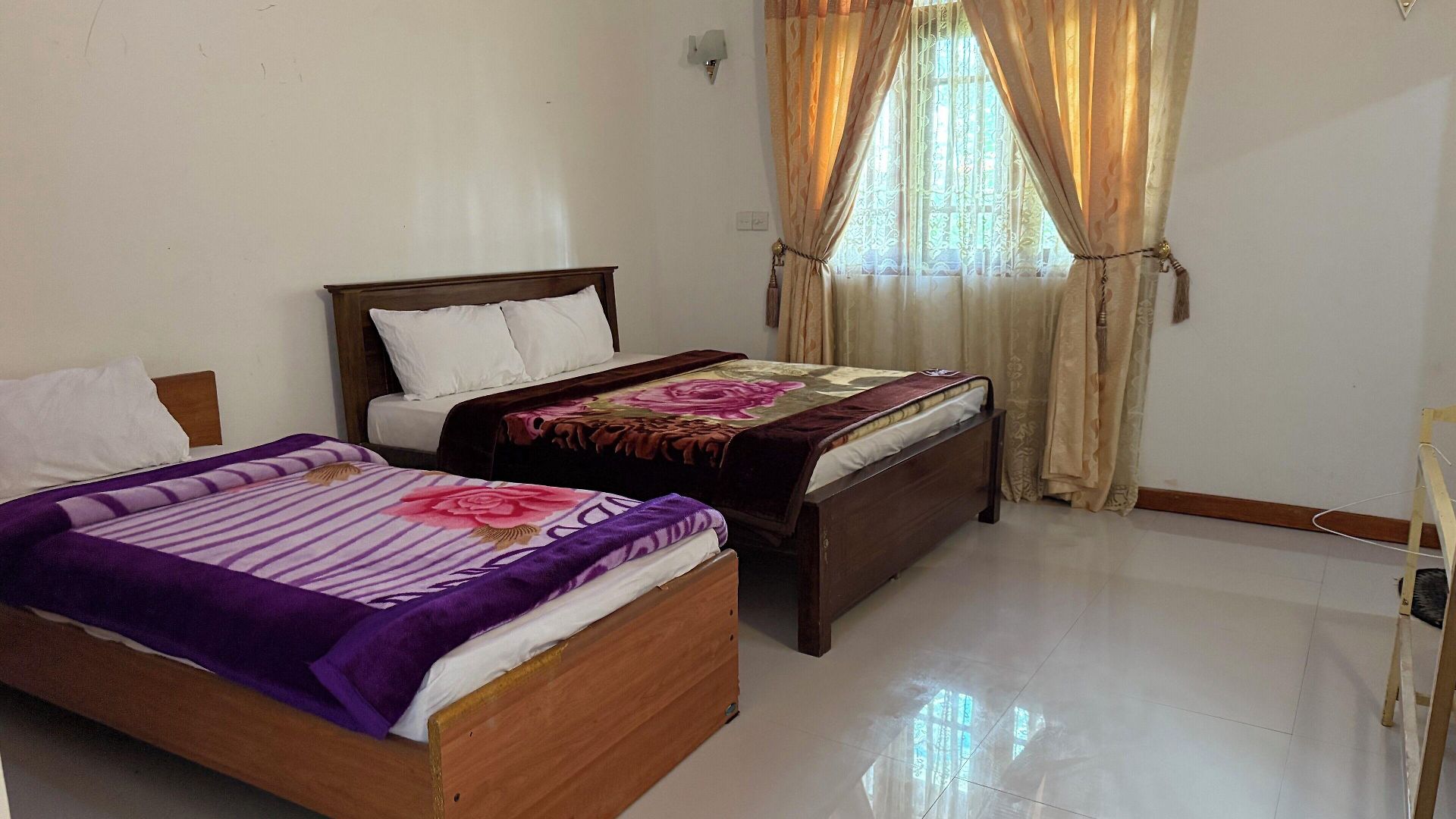 Inn Oviya Guest